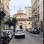 Unique In Center