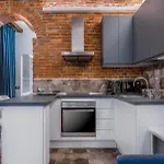 Unique In Center Apartamento