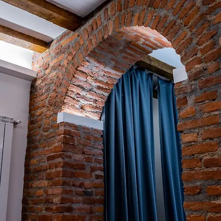 Unique Suite Design Milan Center *